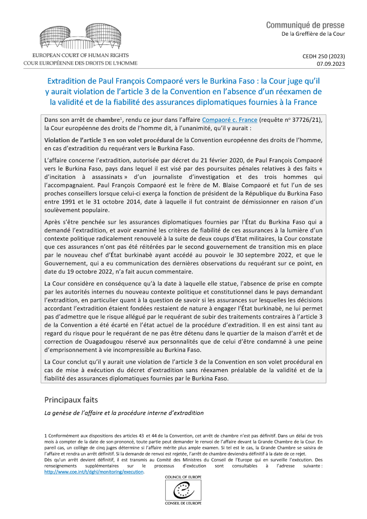 Image de Politique. La Cour européenne des droits de l'homme (CEDH) a statué que François Compaoré, le frère de l'ancien président burkinabè Blaise Compaoré, ne peut pas être extradé vers le Burkina Faso. Compaoré est accusé d'incitation à l'assassinat du journaliste d'investigation Norbert Zongo et de trois autres personnes en 1998. La décision de la CEDH résulte des préoccupations concernant la sécurité et l'intégrité physique de François Compaoré, ainsi que des changements politiques au Burkina Faso depuis les garanties initiales données à la France. La Cour estime que l'extradition sans réexamen des assurances diplomatiques fournies par le Burkina Faso violerait l'article 3 de la Convention européenne des droits de l'homme interdisant les traitements inhumains. Quelle est votre analyse de la situation ?